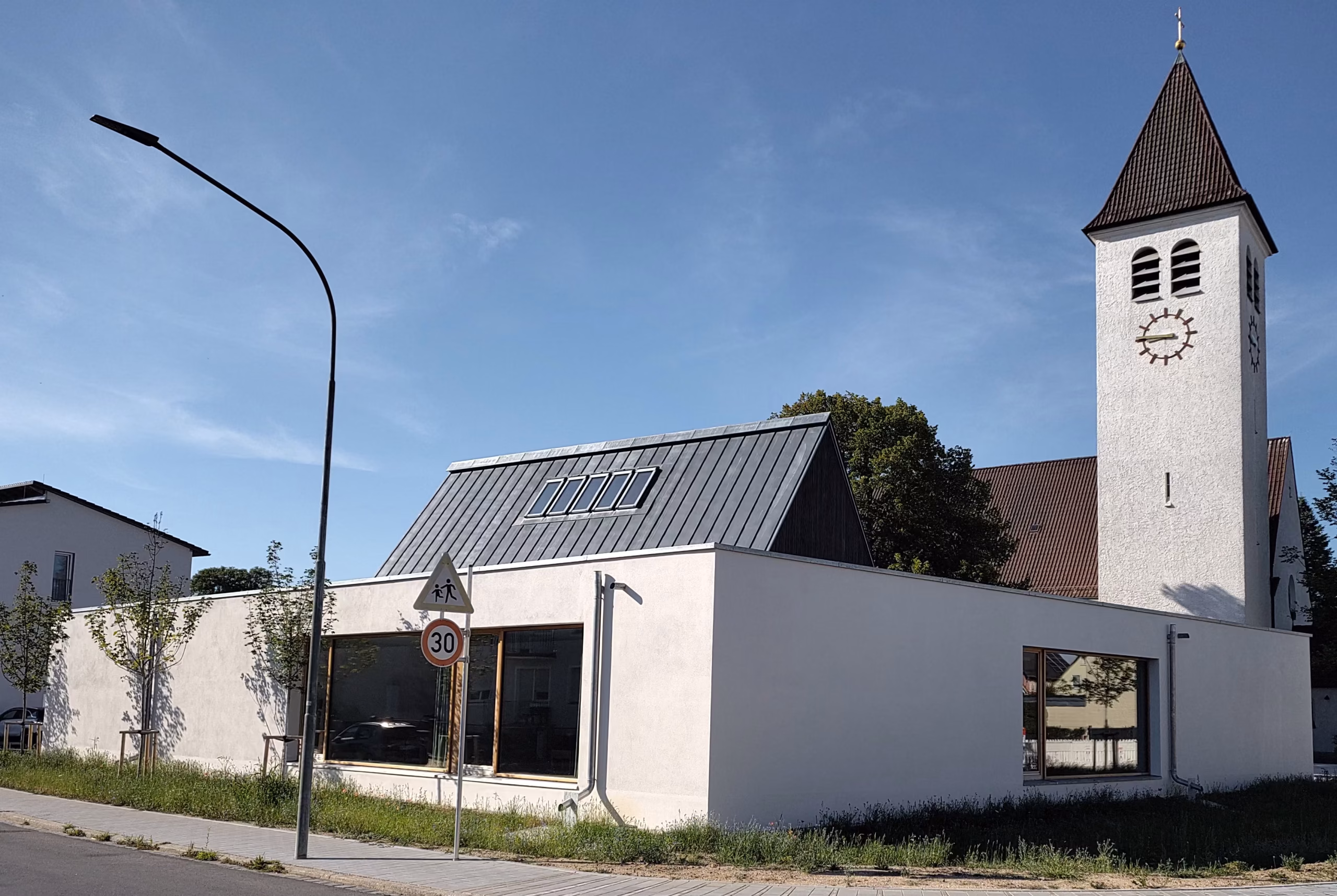 Außenansicht des Pfarrheims von Sankt Konrad